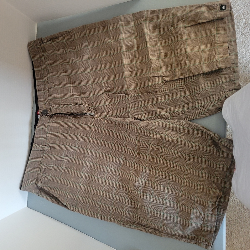 Quick silver shorts men's size 36